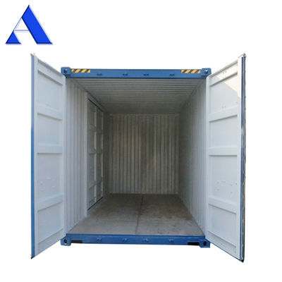 Contenedor de envío de 20 pies de altura con puertas laterales abiertas. Dimensiones externas: 6.058 x 2.438 x 2.896 M.